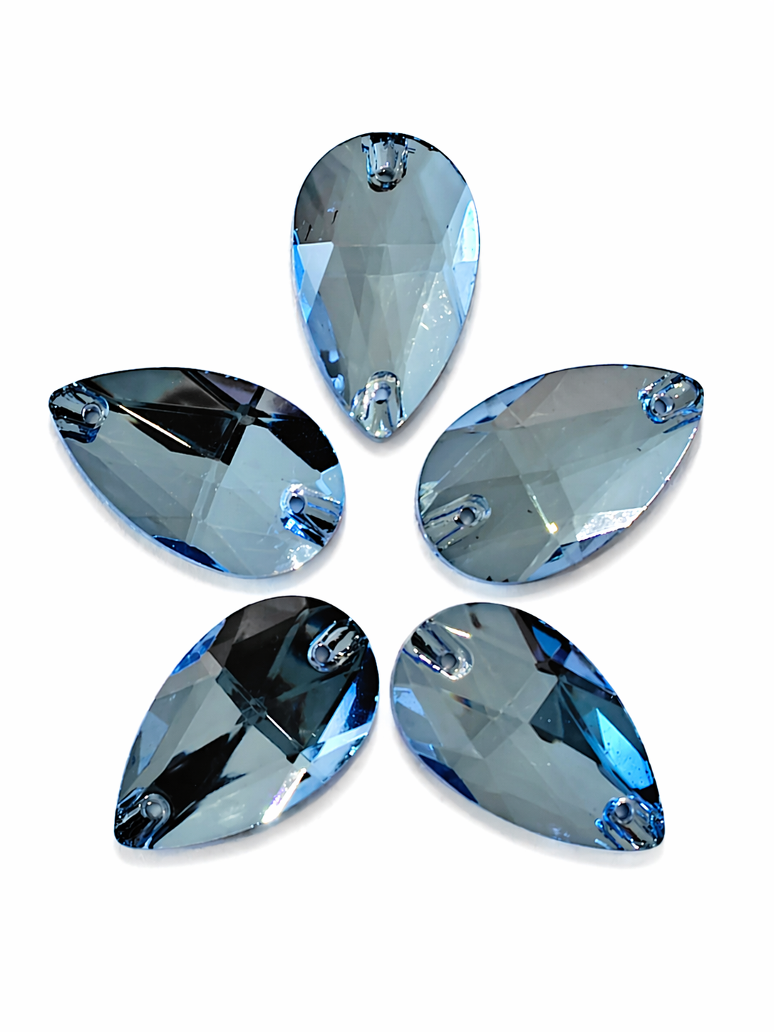 Light sapphire drop 17x28mm