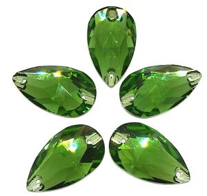 Emerald drop 17x28mm